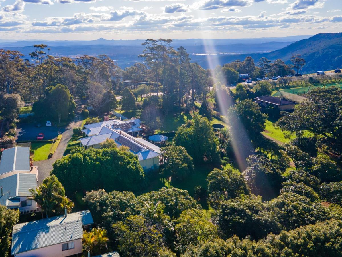 Camelot Boutique Accommodation Mount Tamborine Extérieur photo