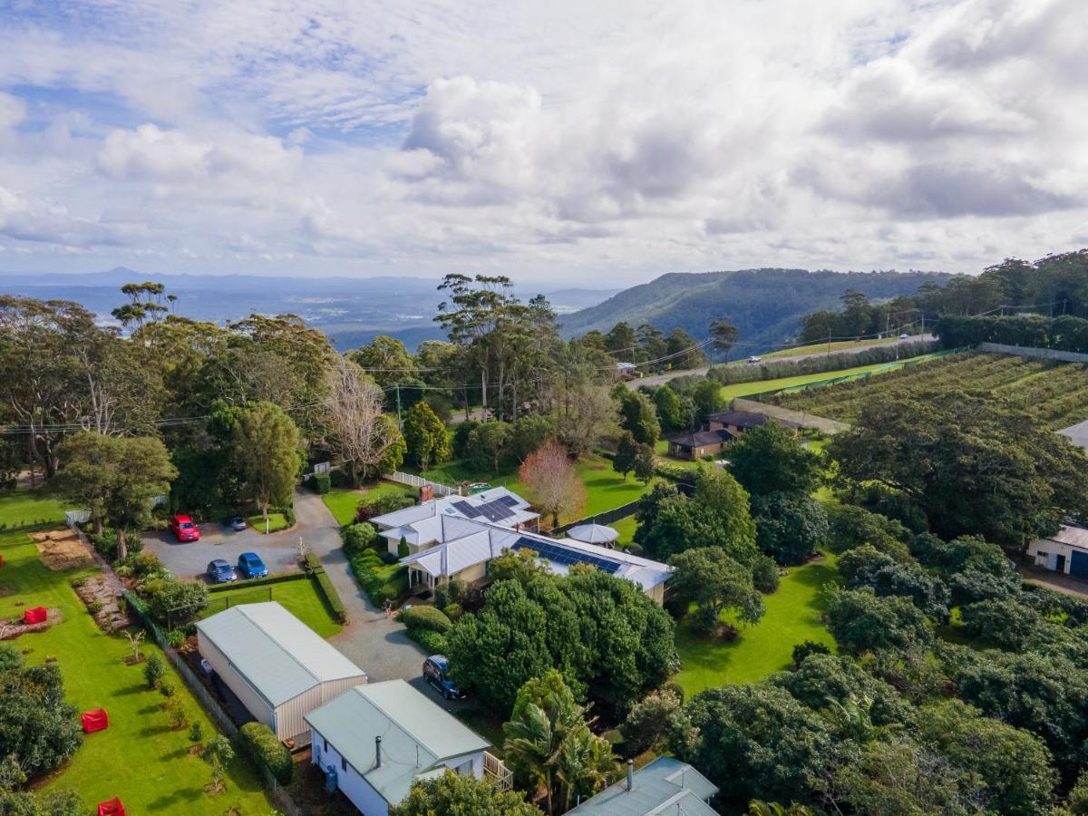 Camelot Boutique Accommodation Mount Tamborine Extérieur photo