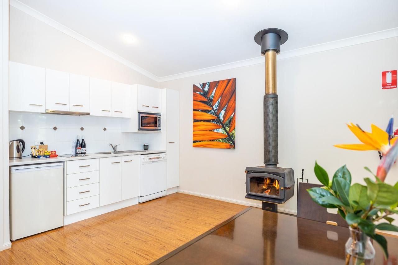 Camelot Boutique Accommodation Mount Tamborine Extérieur photo