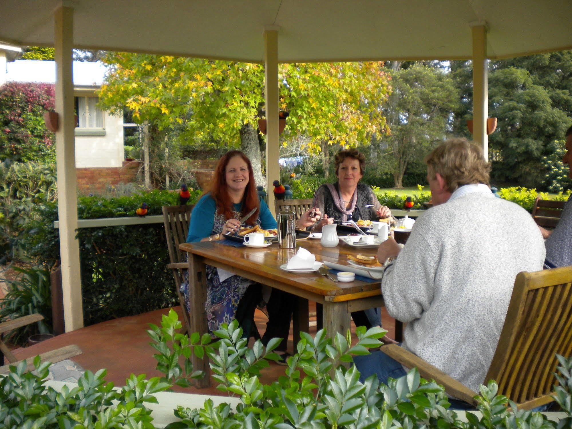 Camelot Boutique Accommodation Mount Tamborine Extérieur photo