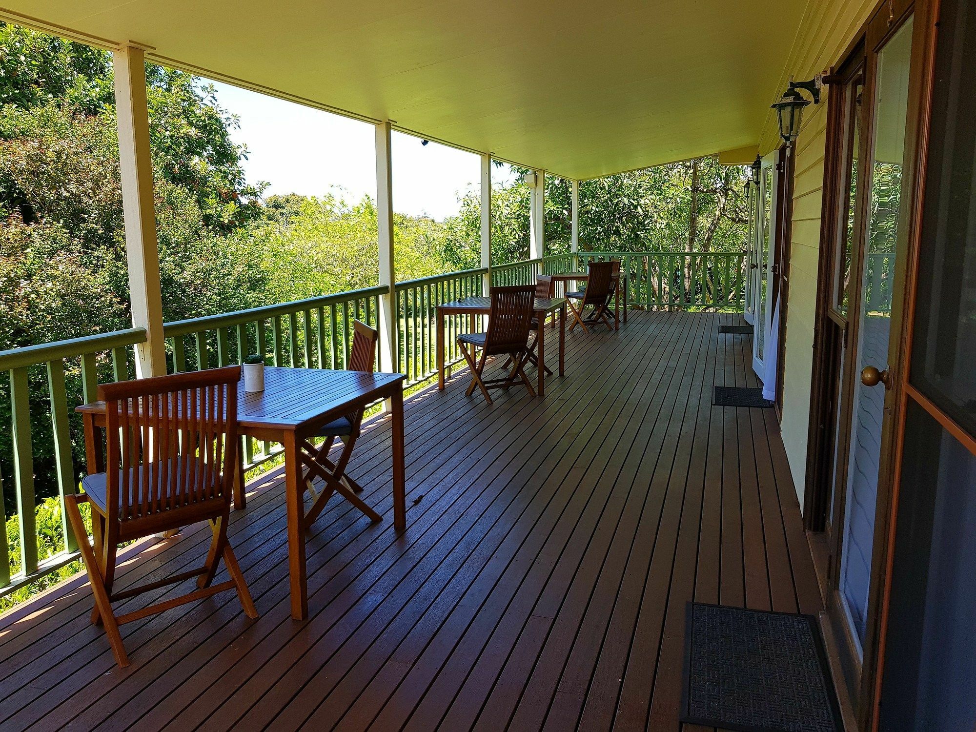 Camelot Boutique Accommodation Mount Tamborine Extérieur photo
